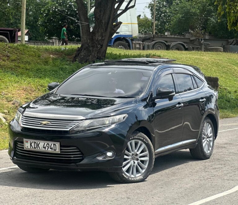 Toyota Harrier KDK 494D 2015 – 2000cc Panoramic Sunroof